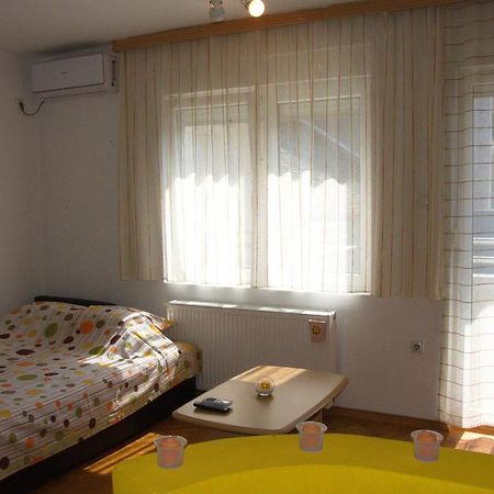 Studio Apartment In Novi Sad Center 외부 사진